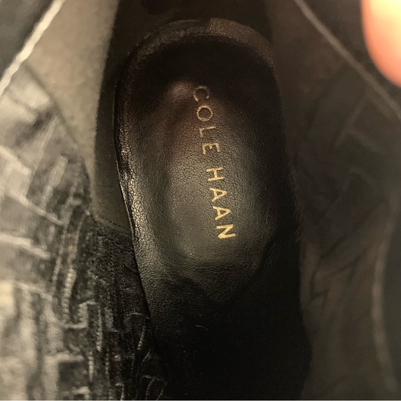 Cole Haan sz 7.5B Black Leather Suede Heeled Ankle Booties Rear Zip Pointed Toe - Picture 9 of 11